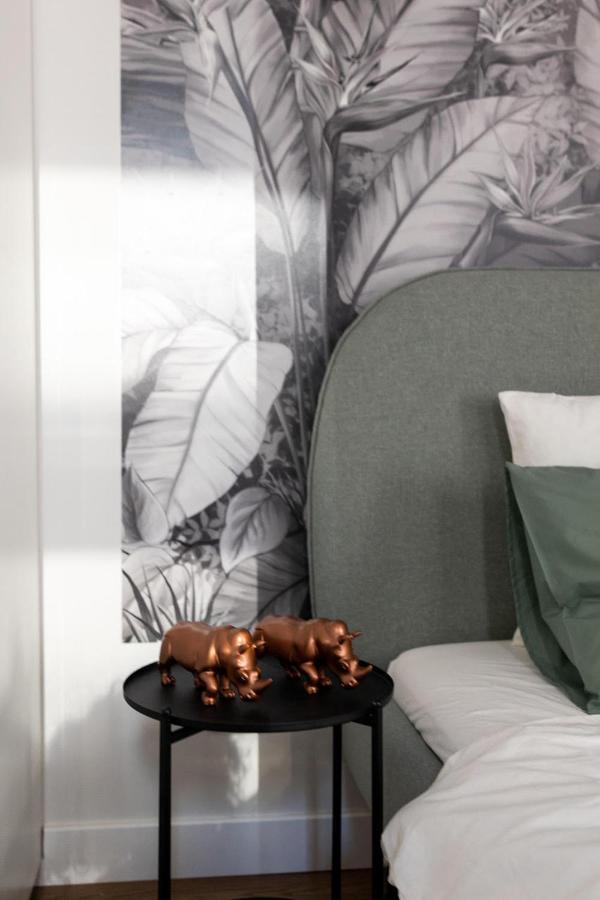 Lion Apartments - Premium Studio With Balcony 克拉科夫 外观 照片