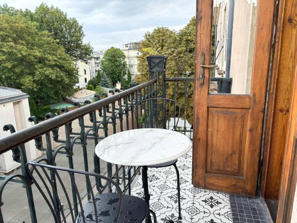 Lion Apartments - Premium Studio With Balcony 克拉科夫 外观 照片